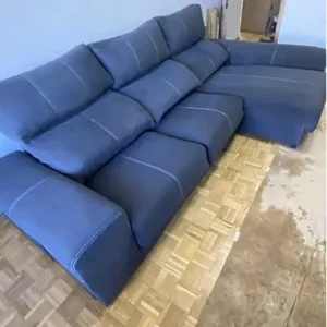 Sofa terciopelo en barrio de Salamanca